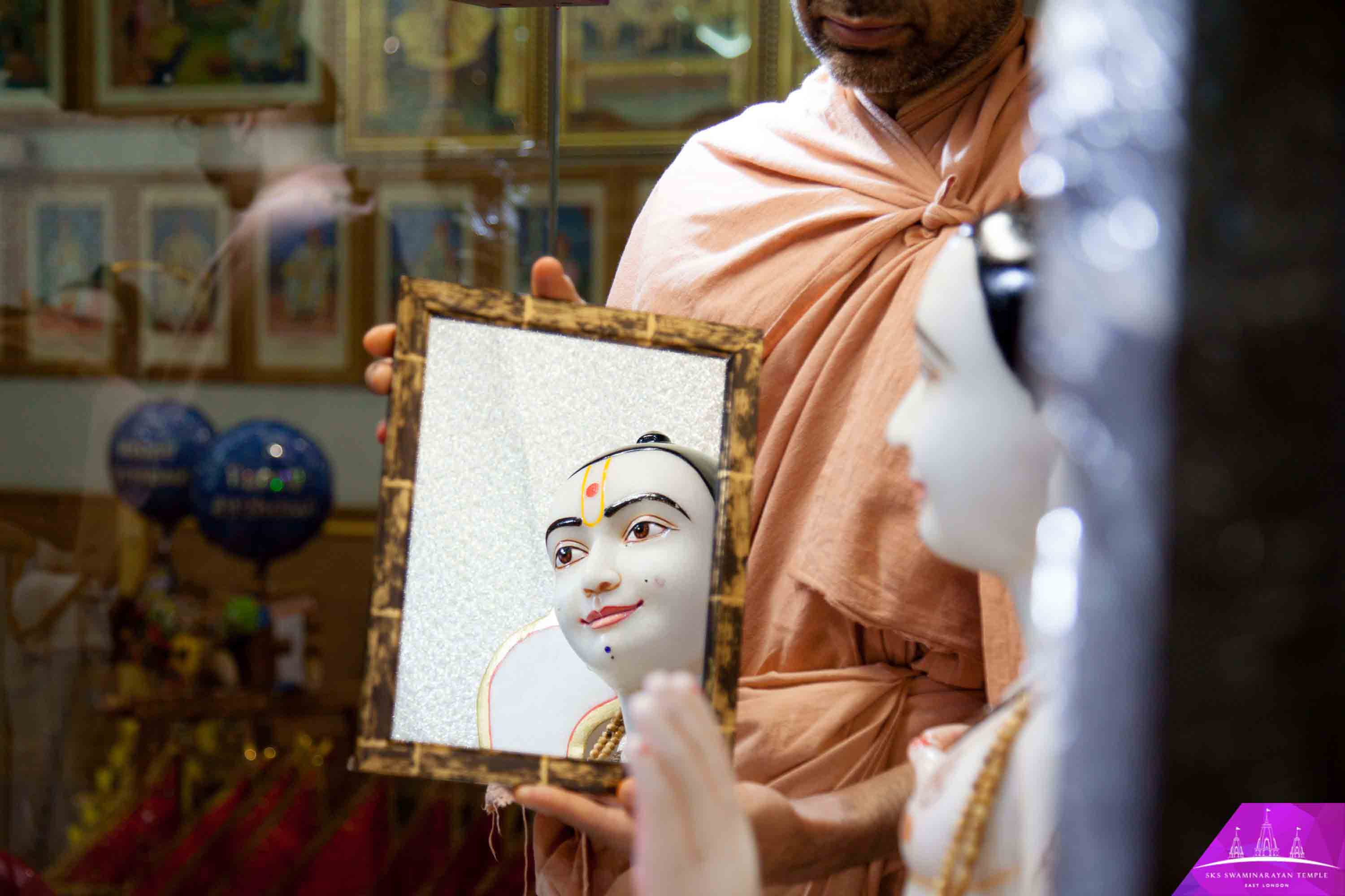 ©1987-2017 SKS Swaminarayan Temple East London